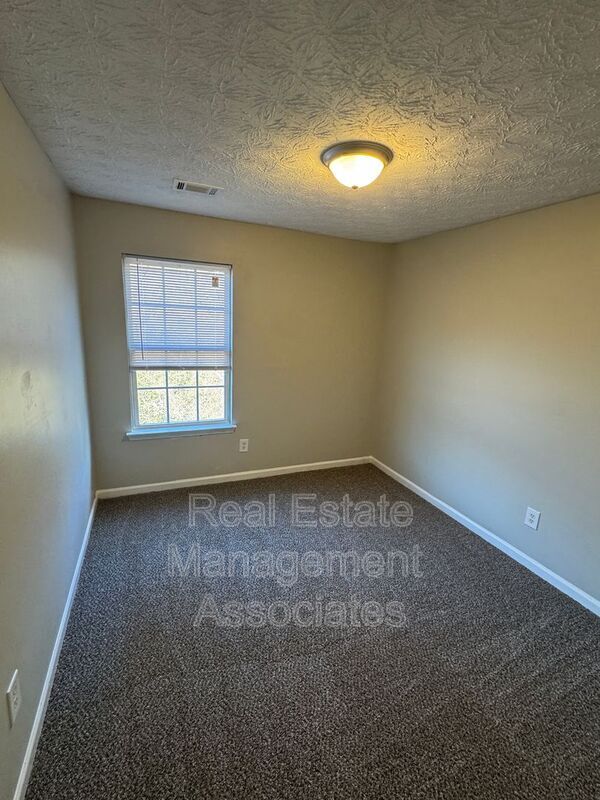 Building Photo - 1755 Carrington Dr