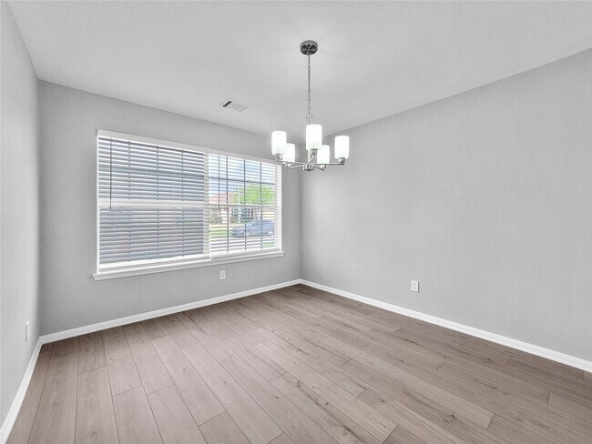 Building Photo - 10827 Bradford Way Dr