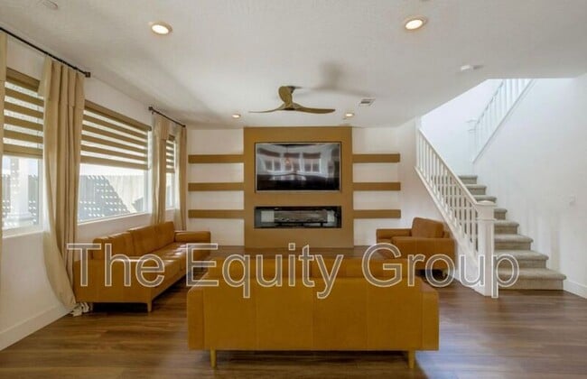 Building Photo - 145 E Taylor Ave