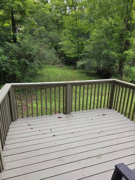 Building Photo - 3929 Acorn Dr