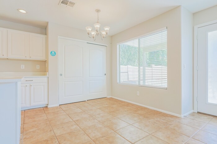 Building Photo - 3834 E Rose Quartz Ln
