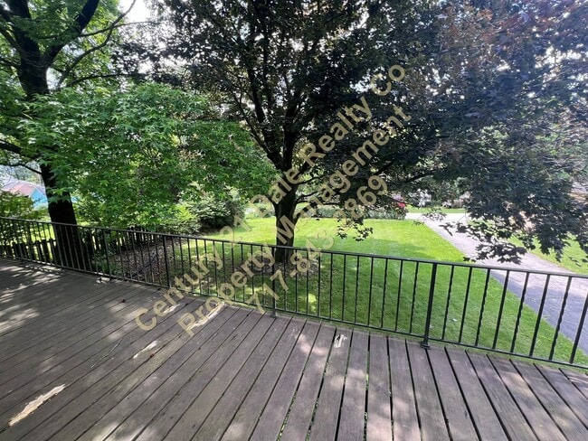 Building Photo - 3 BR, 3 Bath home in Red Lion School District