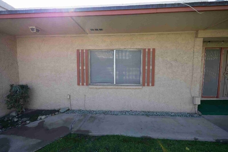 Building Photo - 12828 N 113th Ave