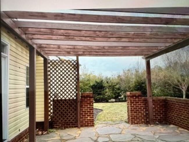 Building Photo - Harbour Breeze Estates