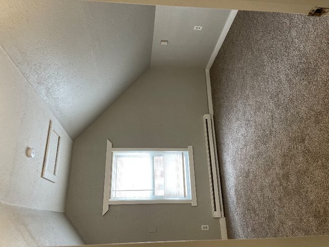 Building Photo - 3701 N Aldrich Ave