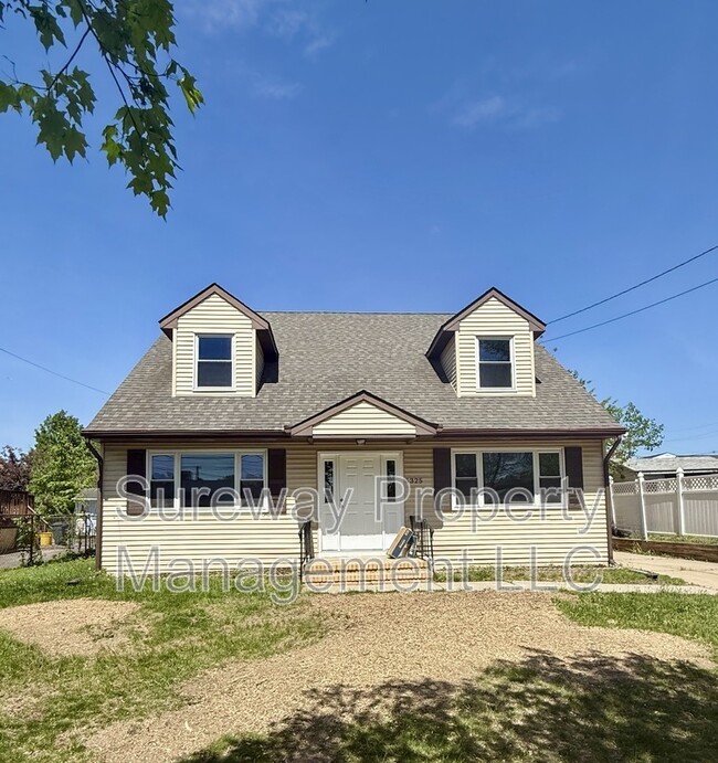 Primary Photo - 5325 Beacon Ave