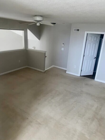 Building Photo - 7545 Mansion Cir