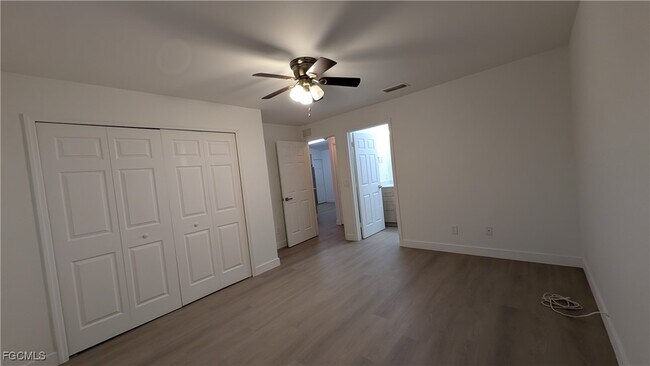 Building Photo - 5114 27th St SW