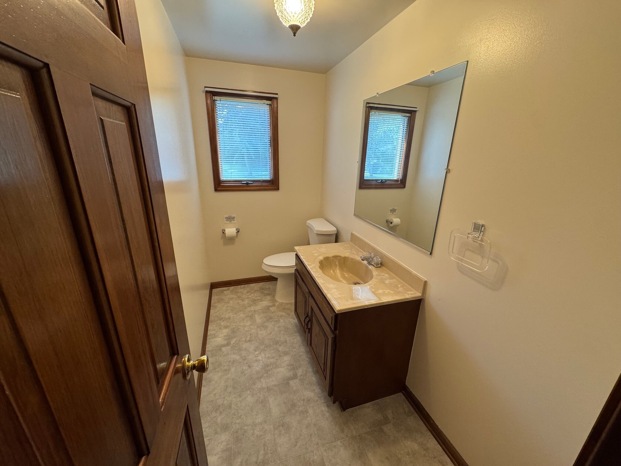 Downstairs half bath - 2984 Saunders Settlement Rd