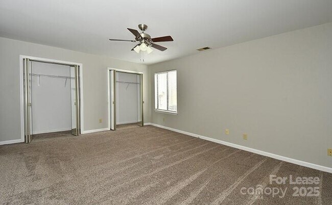 Building Photo - 411 Mallard Head Pl