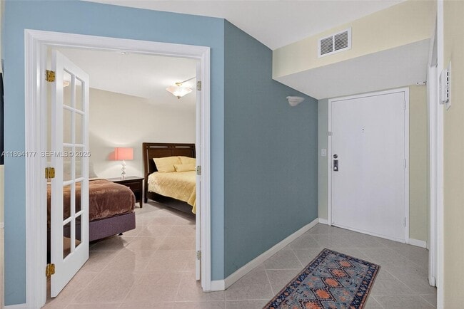 Building Photo - 2401 Collins Ave