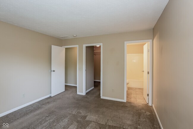 Building Photo - 7114 Elias Cir