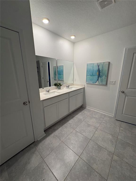 Building Photo - 309 Singing Sands Cir