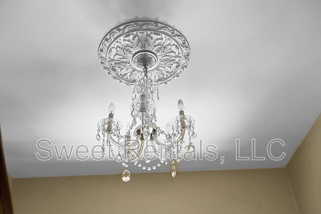 Building Photo - 6 Wentworth St