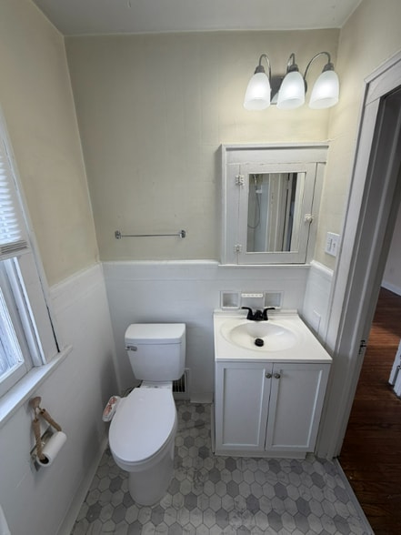 Building Photo - 1320 Broad Blvd