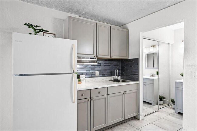 Building Photo - 43420 US-27