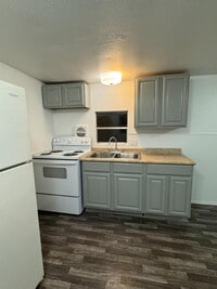 Building Photo - 2111 W Austin St