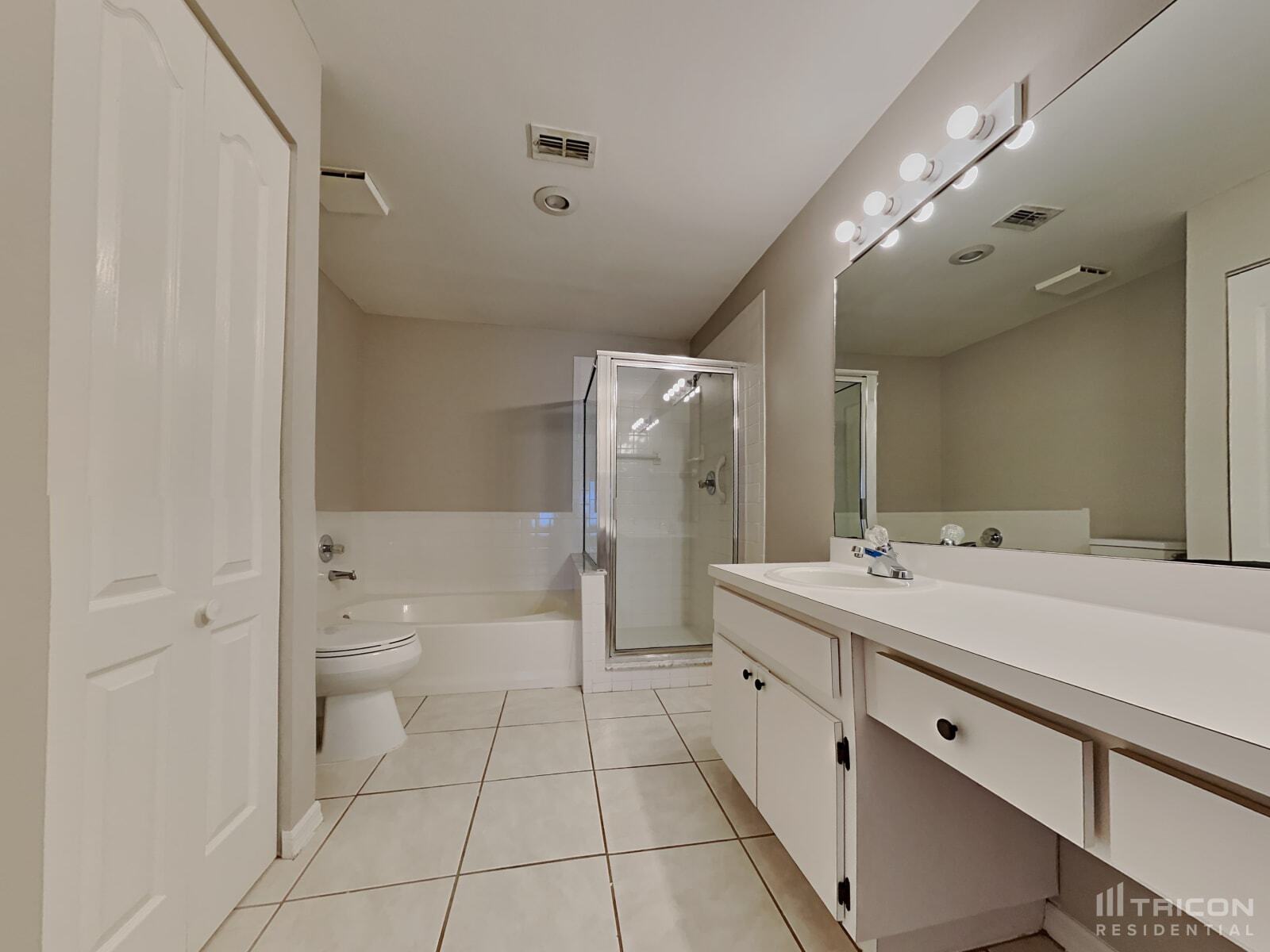 Building Photo - 605 Lakemont Dr