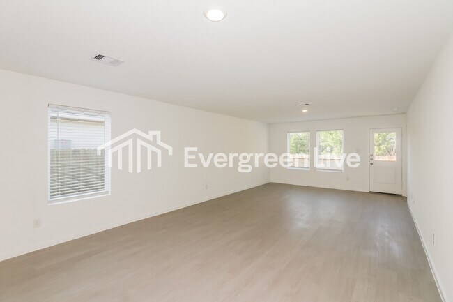 Building Photo - 19747 US-59