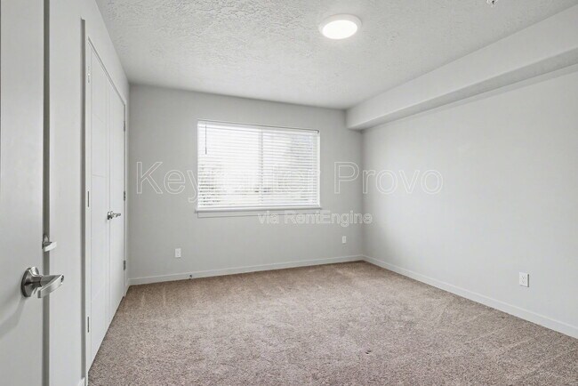 Building Photo - 64 W 600 S