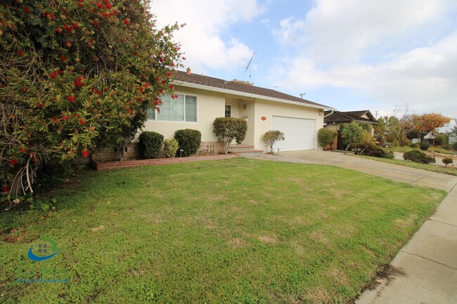 Building Photo - $4995 Beautiful 4BD/2BA Home in Cupertino!