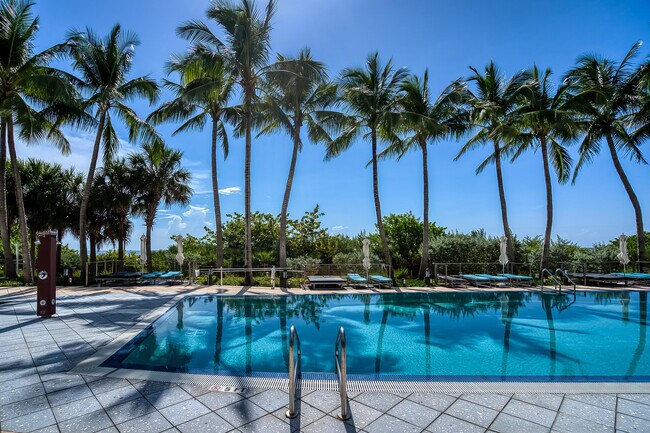 Building Photo - 6899 Collins Ave
