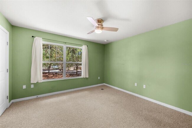 Building Photo - 4605 SW 48th Dr