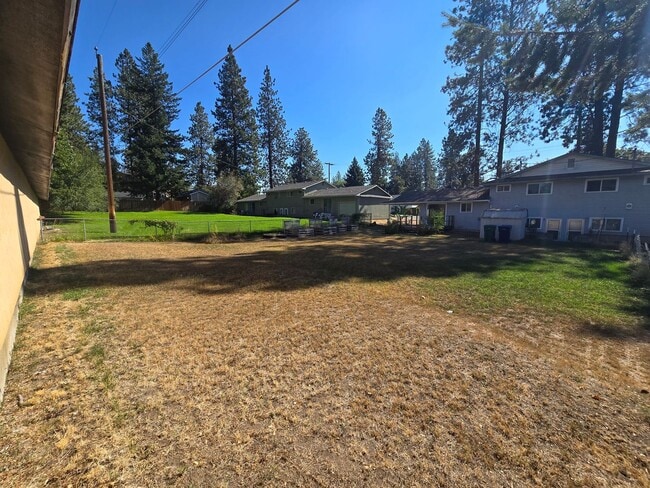 Building Photo - 10005