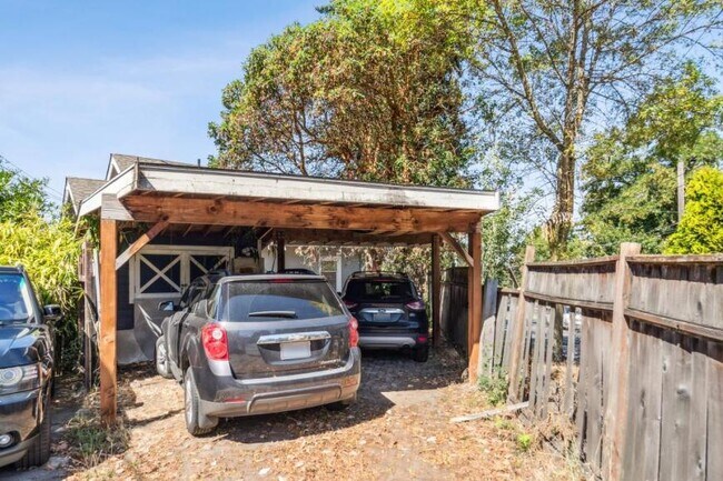 Building Photo - 1 bedroom in Seattle WA 98103