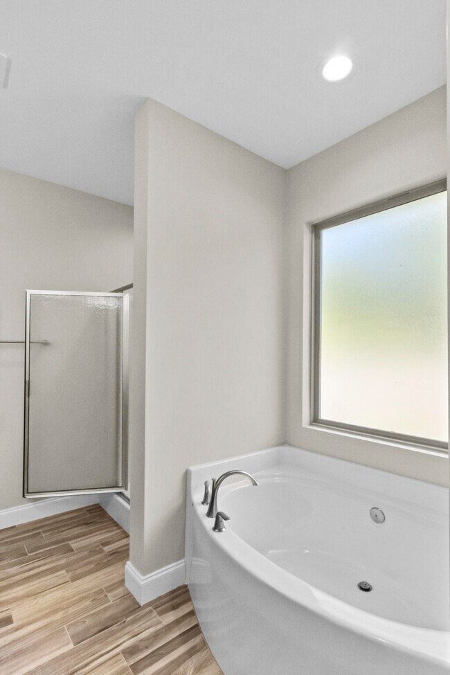 Building Photo - 949 Kenzie Ln
