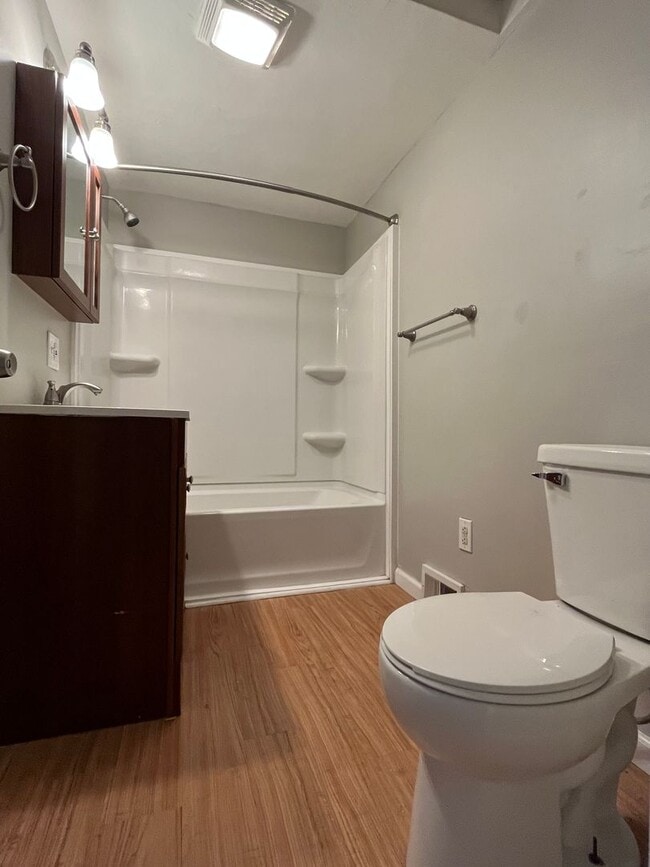 Building Photo - Two Story Home