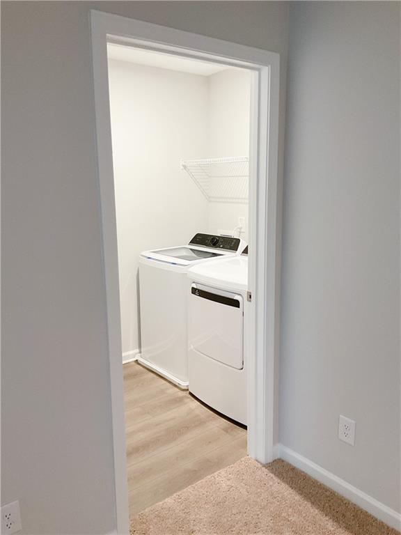 Building Photo - 483 Crown Dr