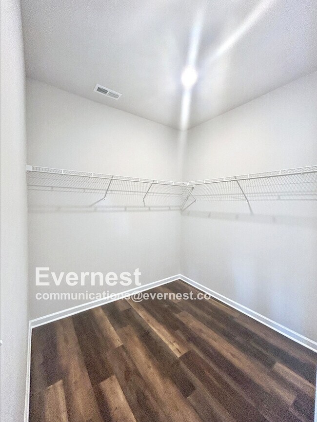 Building Photo - 309 Pawley Dr
