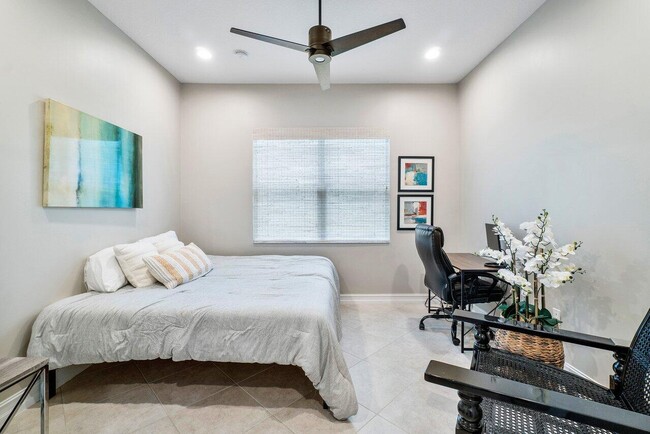 Building Photo - 7883 Clay Mica Ct