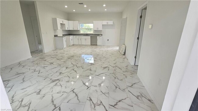Building Photo - LOCATION, LOCATION, LOCATION!!! BRAND NEW ...