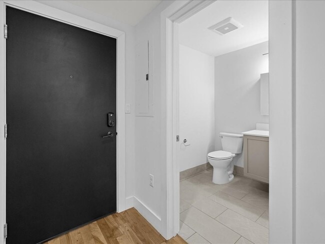 Building Photo - 50 Hichborn St