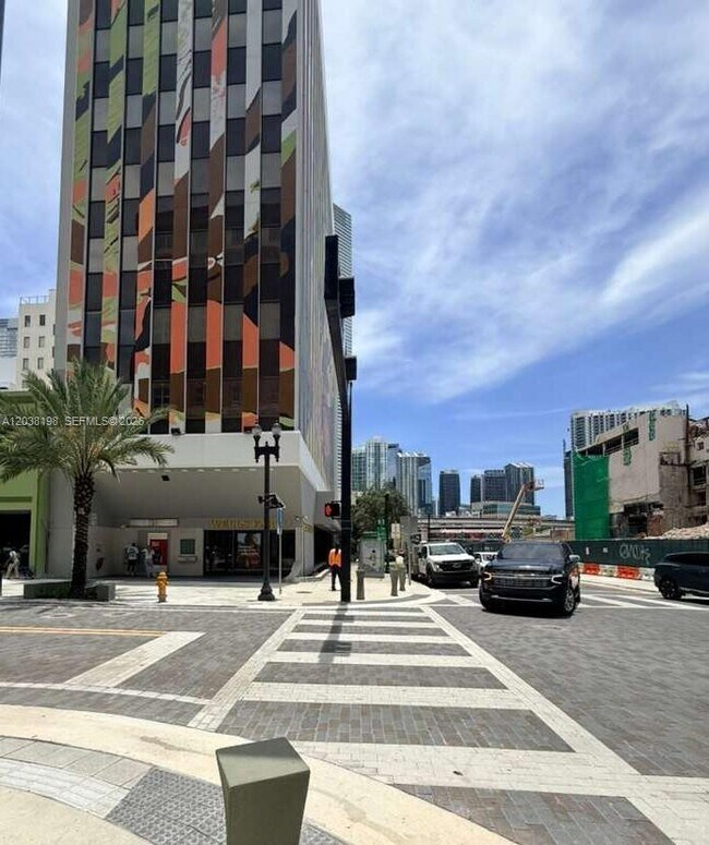 Building Photo - 111 E Flagler St