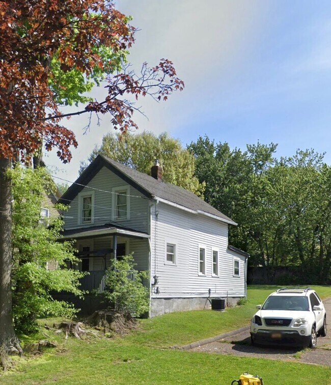 Building Photo - 235 Westwood Ave