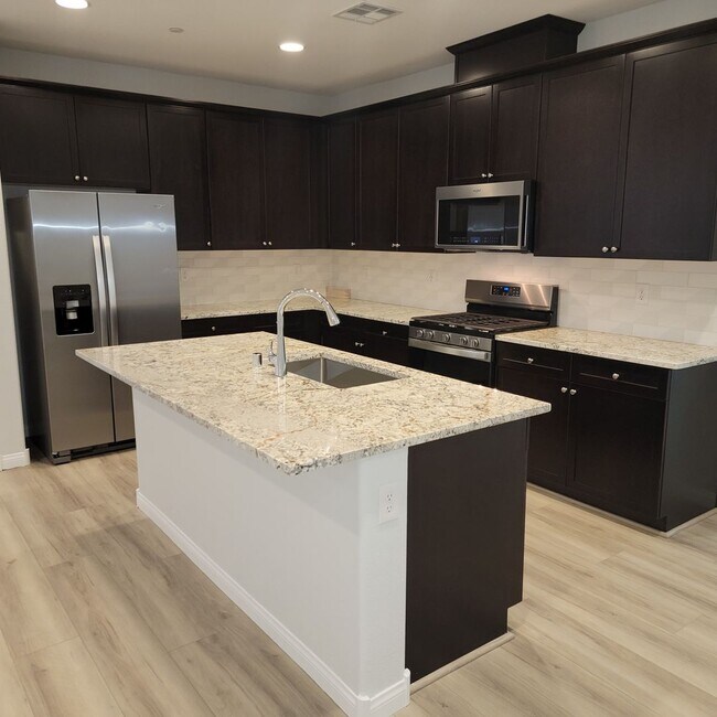 Building Photo - Brand New 3 Bedroom Home - Be the First to...
