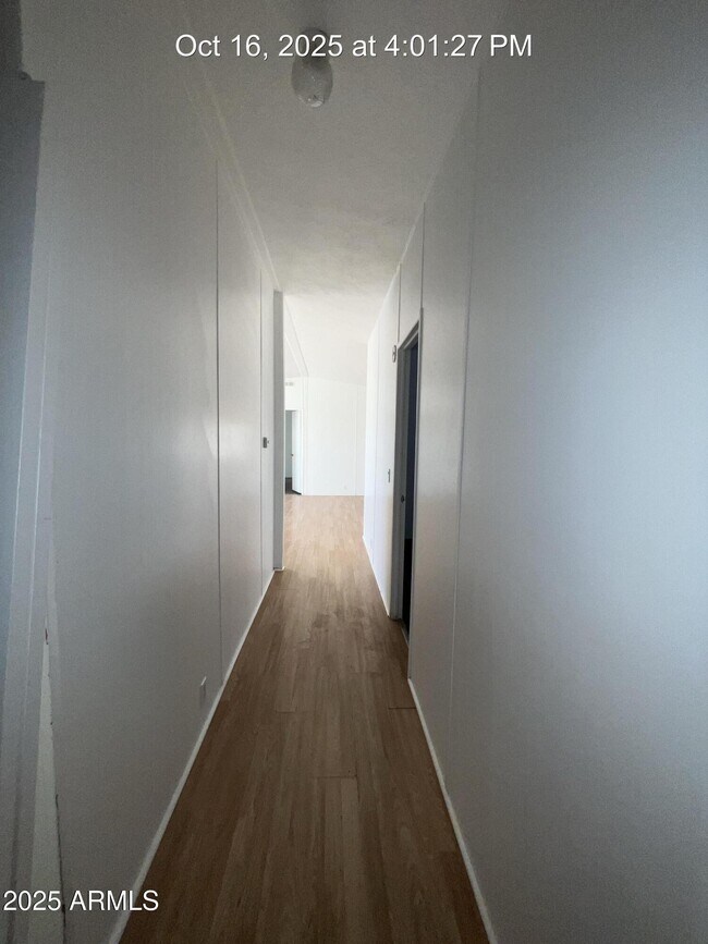 Building Photo - 22548 W Skinner Rd