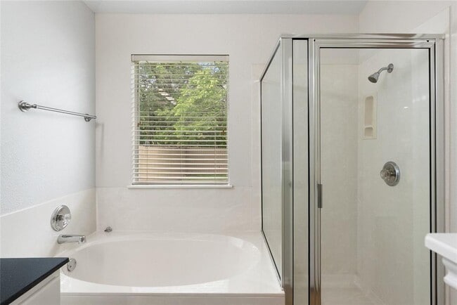 Building Photo - 437 Sweet Leaf Ln