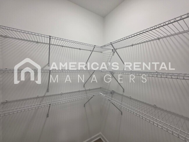 Building Photo - 10304 Bramlett Way