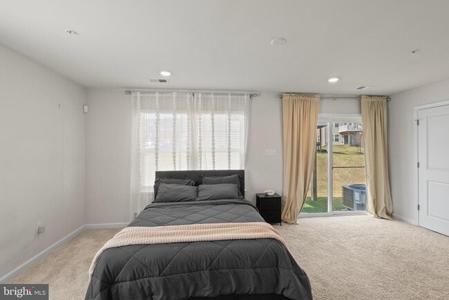 Building Photo - 9715 Summerton Dr