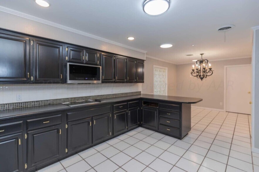 Building Photo - 3511 Tripp Ave
