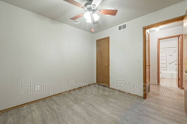Building Photo - 1332 SW 63rd St
