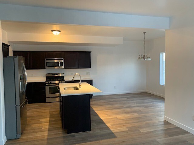 Building Photo - 7547 S Casenina Dr