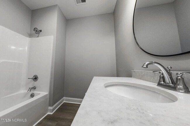 Building Photo - 53 Crew Ct