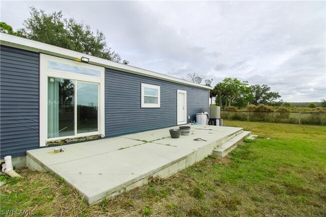 Building Photo - 4660 43rd Ave NE