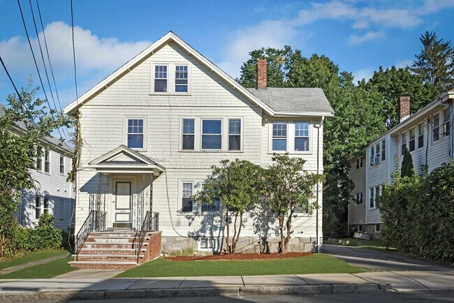 Building Photo - 264 Foster St