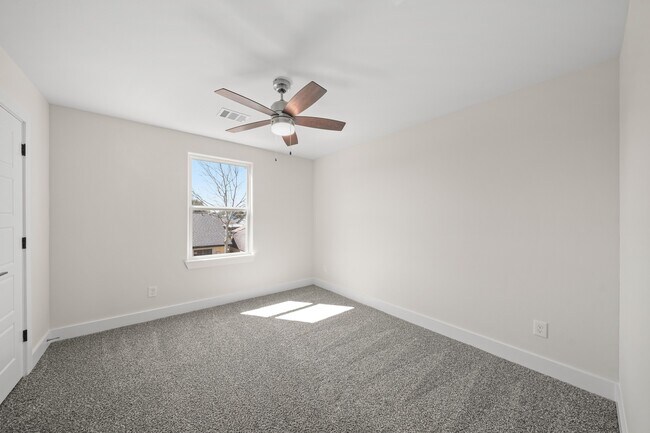 Building Photo - 3439 Rockrill Dr